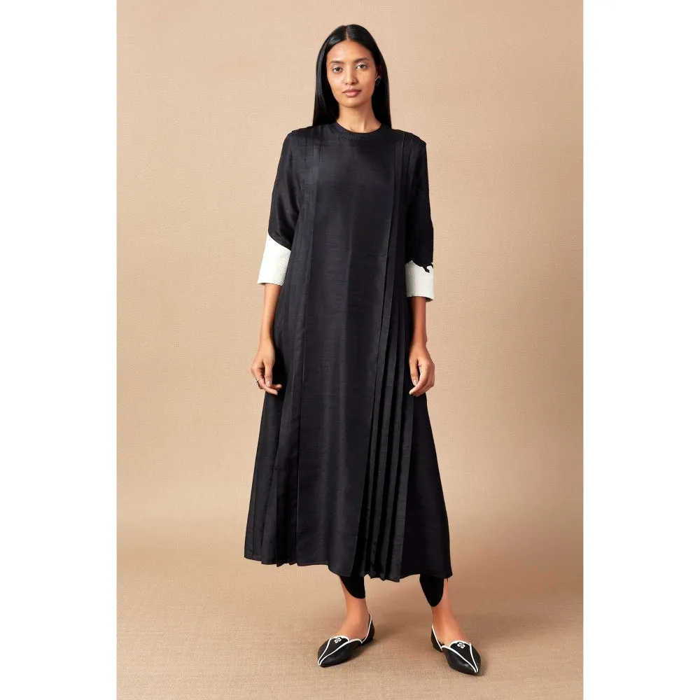 AMPM Black & White Bani Dhoti (Set of 3)
