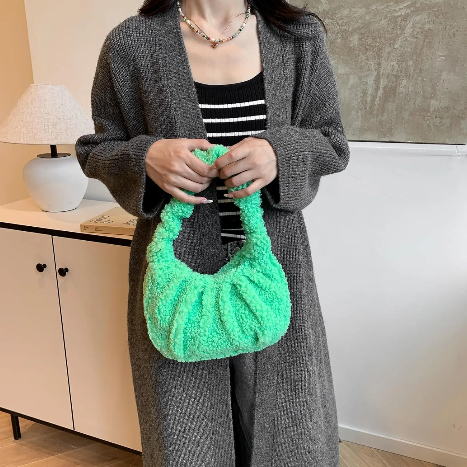 Fluffy Tote Bag, Fuzzy Purses for Women Faux Fur Bag Lambswool Y2k Purse Furry Bag
