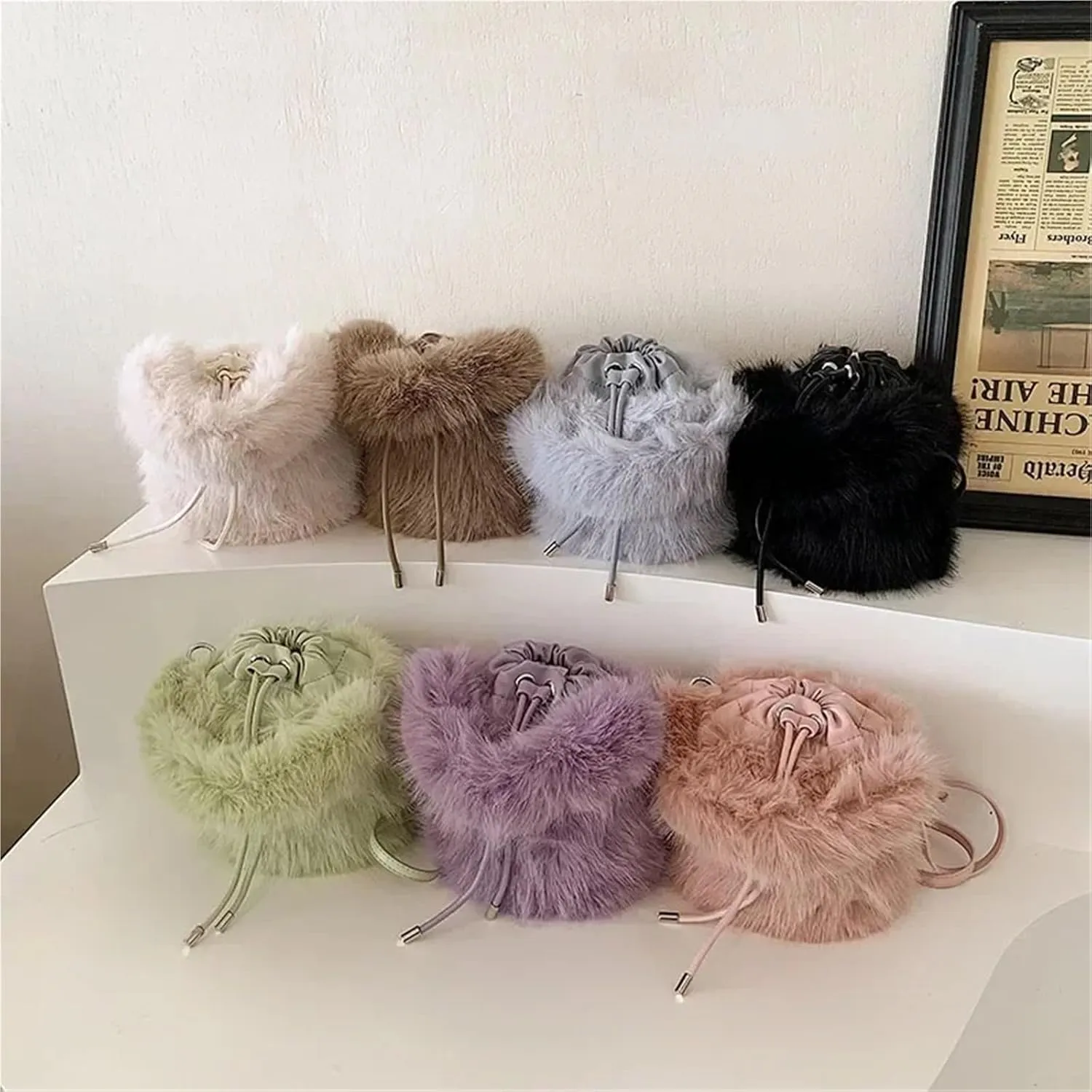 Fluffy Tote Bag Women's Bucket Bags Sweet Soft Plush Ladies Shoulder Bag Simple Winter Female Handbags Winter Fuzzy Purses